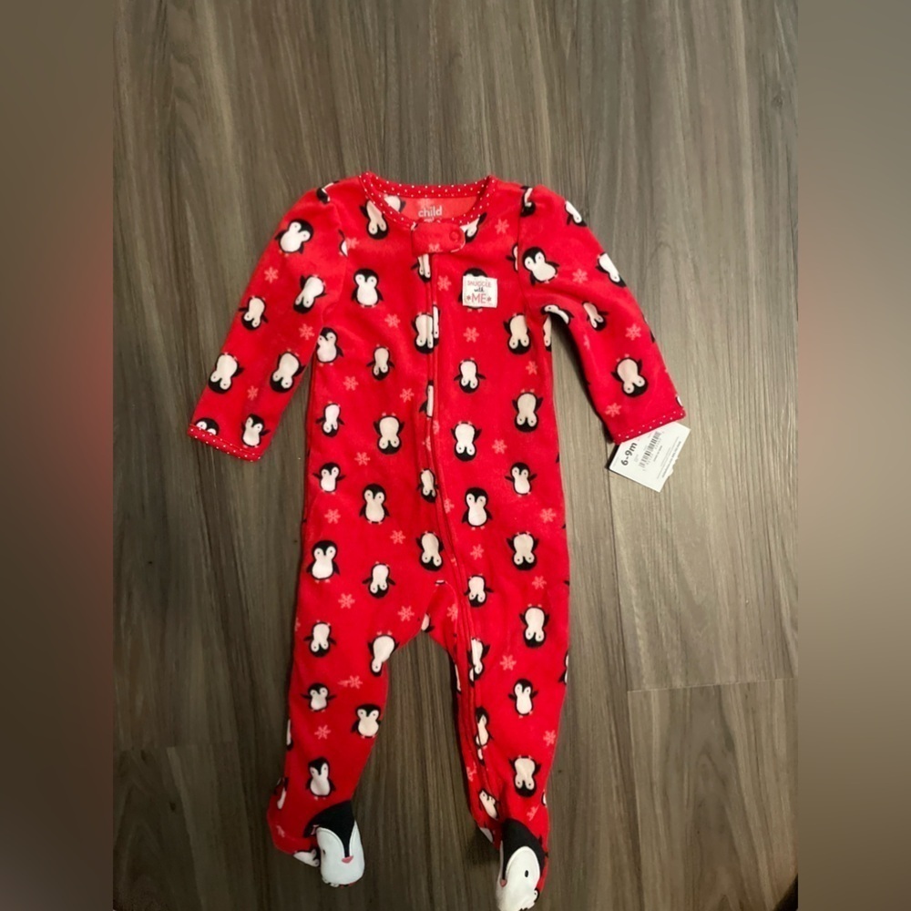 Carter's Red and White Footies One Piece with Penguin Pattern size 6/9 M - NWT